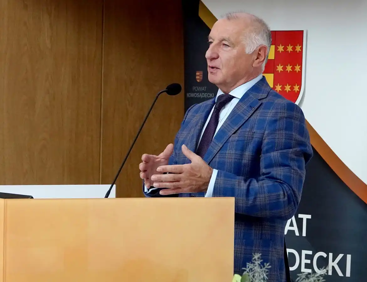 Nagrody starosty z okazji Powiatowego Dnia Działacza Kultury i Sportu