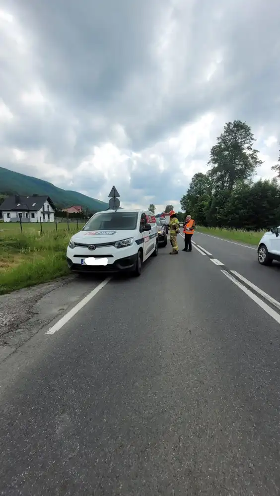 Kolizja we Frycowej. Zderzyło się pięć samochodów