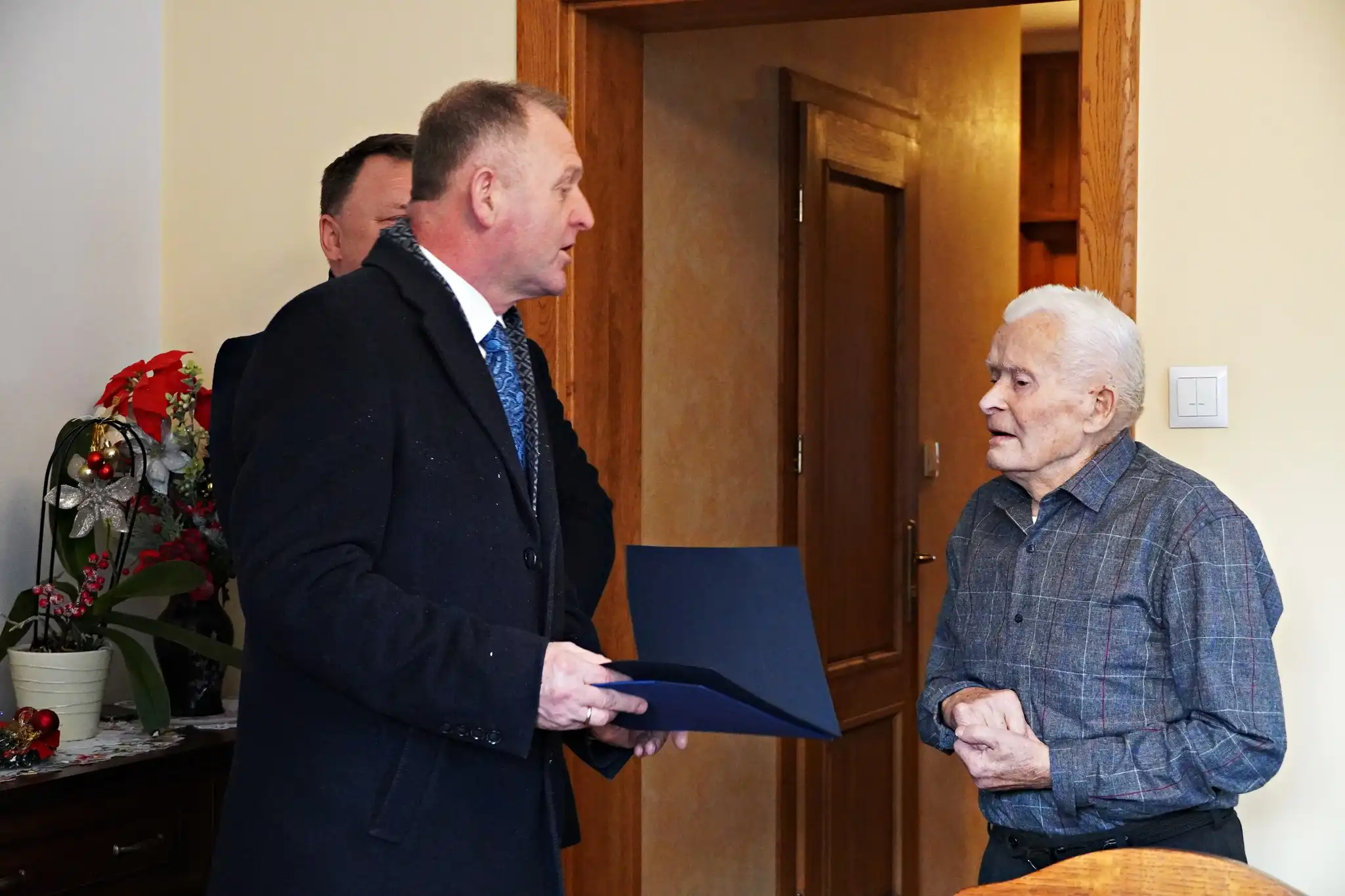 Pan Jan Wąsowski obchodzi setne urodziny. Jubileusz pełen gratulacji i życzeń