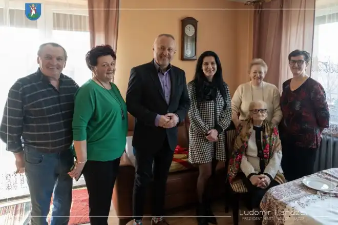 Prezydent odwiedził panią Julię Bogdańską. Seniorka świętowała setne urodziny