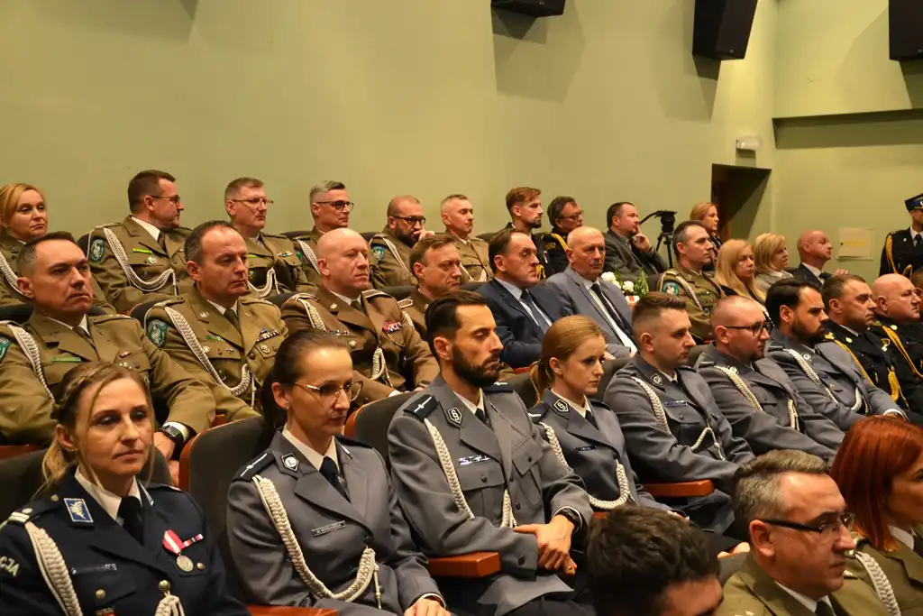 Sądeckie służby mundurowe uczciły Narodowe Święto Niepodległości