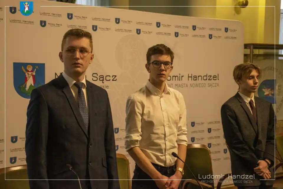 Nowy Sącz: Za nami inauguracyjna sesja IV kadencji Młodzieżowej Rady Miasta