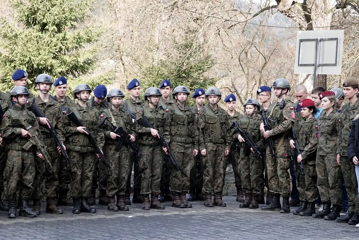 Uczniowie ZS w Marcinkowicach mogą już brać udział w akcjach ratowniczych. Zdali egzamin teoretyczny i praktyczny