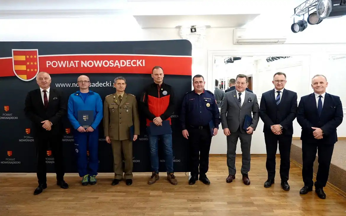 Starosta nowosądecki podziękował służbom za dobrą współpracę