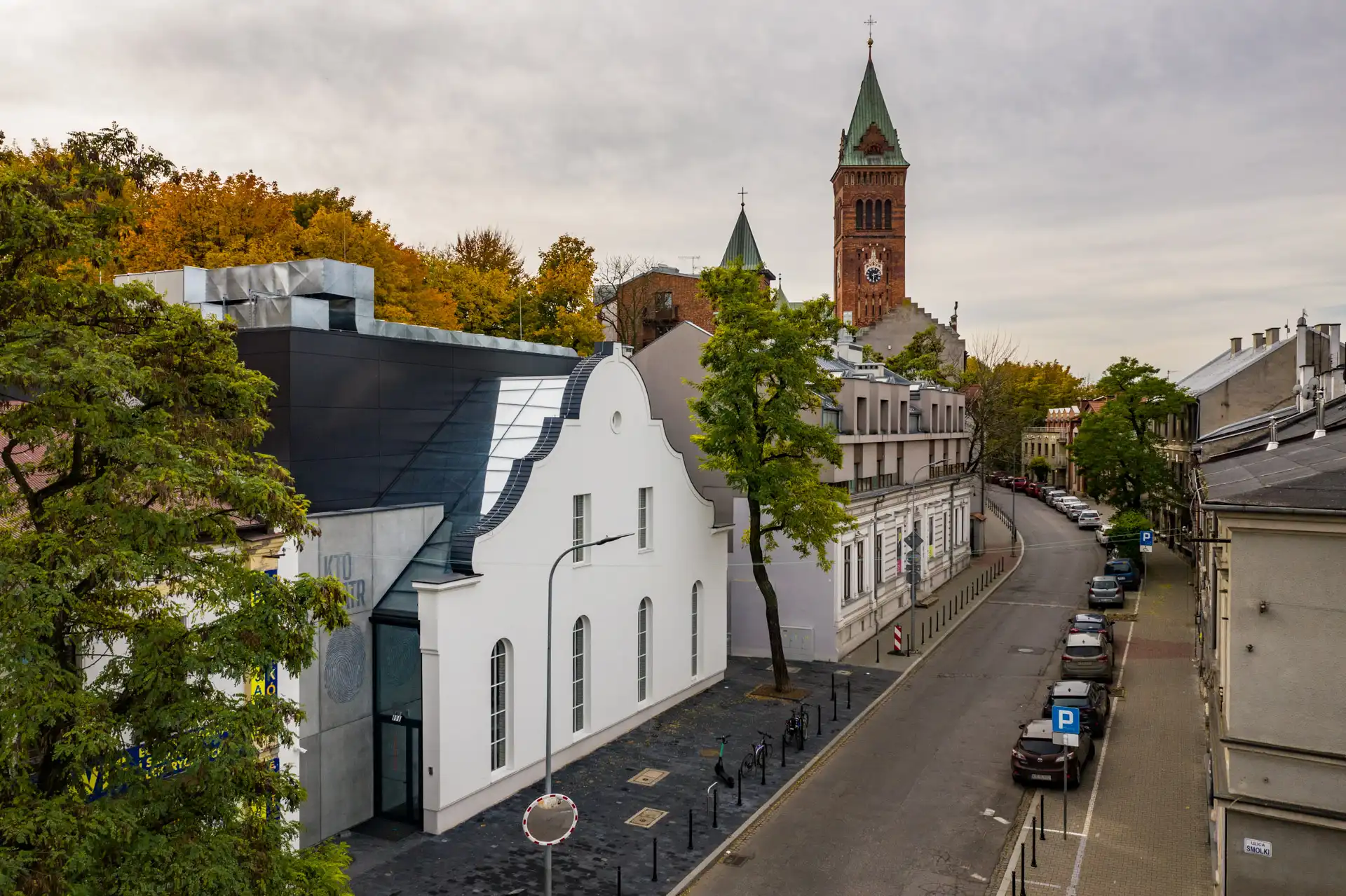 Zwycięzcy Salonu Architektury 2024. Teatr KTO w Krakowie i innowacyjny Park & Ride w Starym Sączu