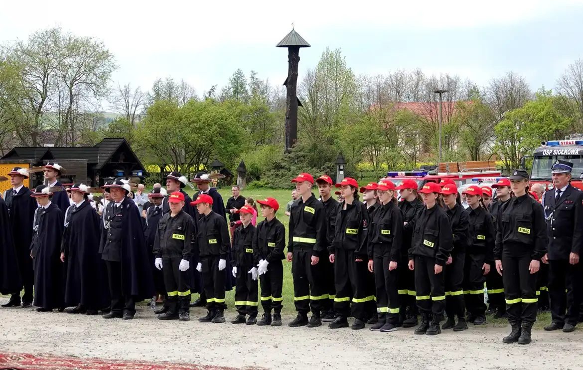 Strażacy ochotnicy z gminy Grybów z dofinansowaniem na zakup sprzętu