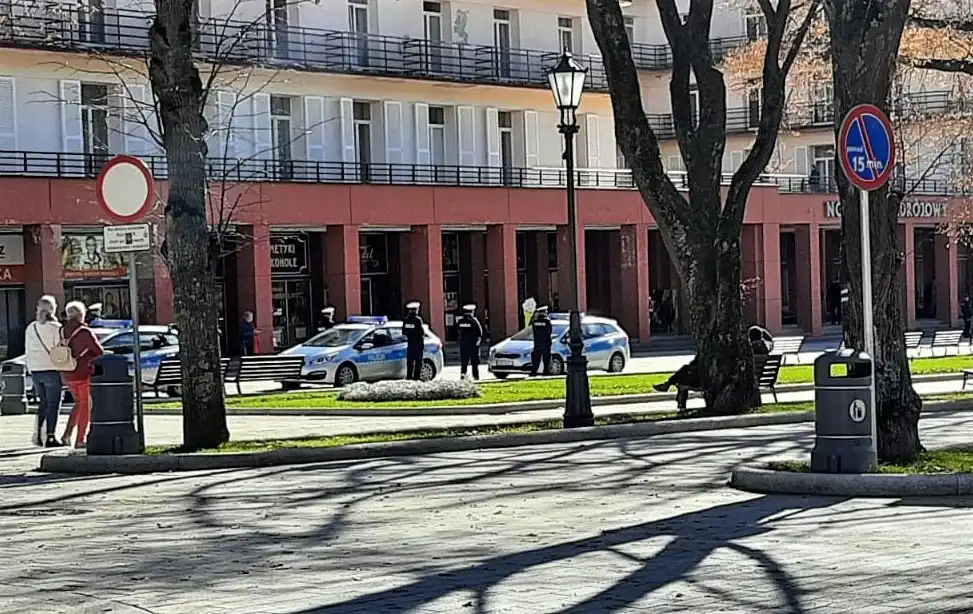 Sądeccy policjanci zabezpieczali "Krynica Forum '22 oraz wizytę prezydenta Andrzeja Dudy na Sądecczyźnie