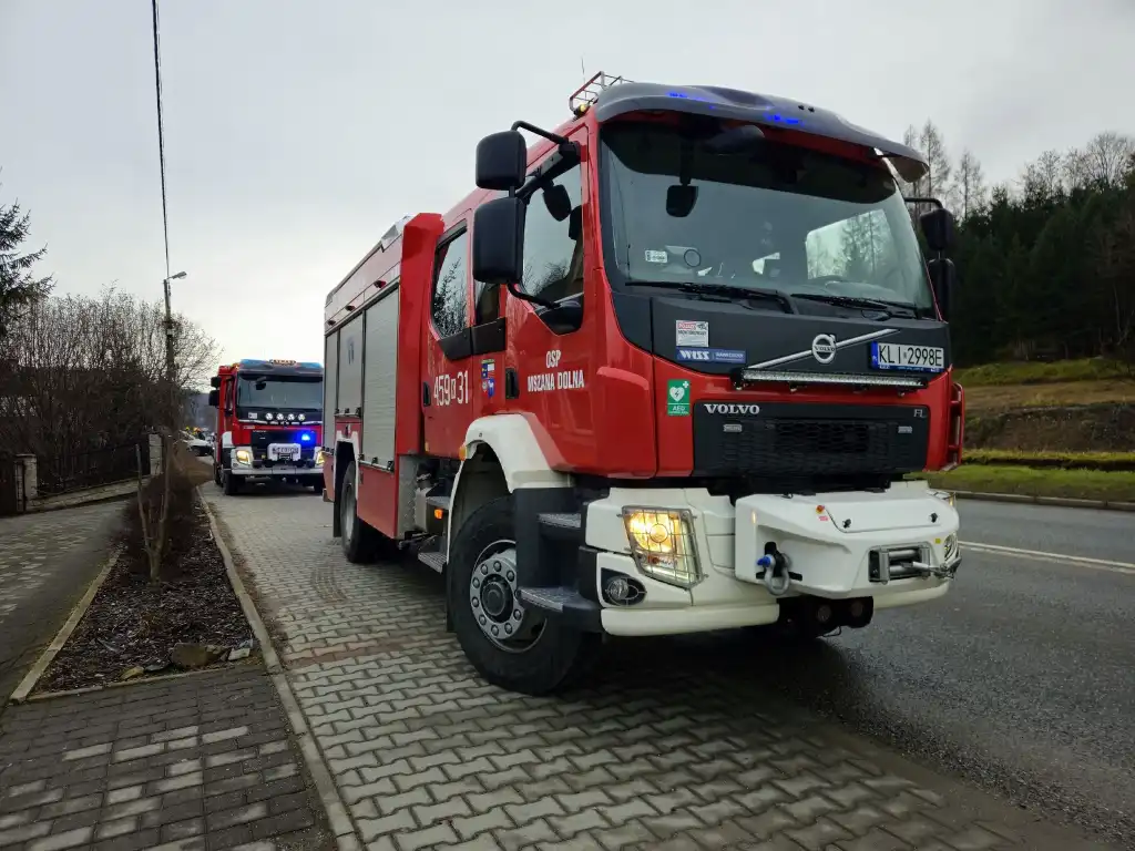 Zderzenie na Kolbego, poszukiwania w Łostówce. Świąteczna gotowość straży
