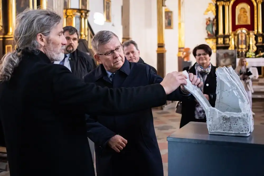 Marszałek Witold Kozłowski wizytował podgorlicką gminę Moszczenica