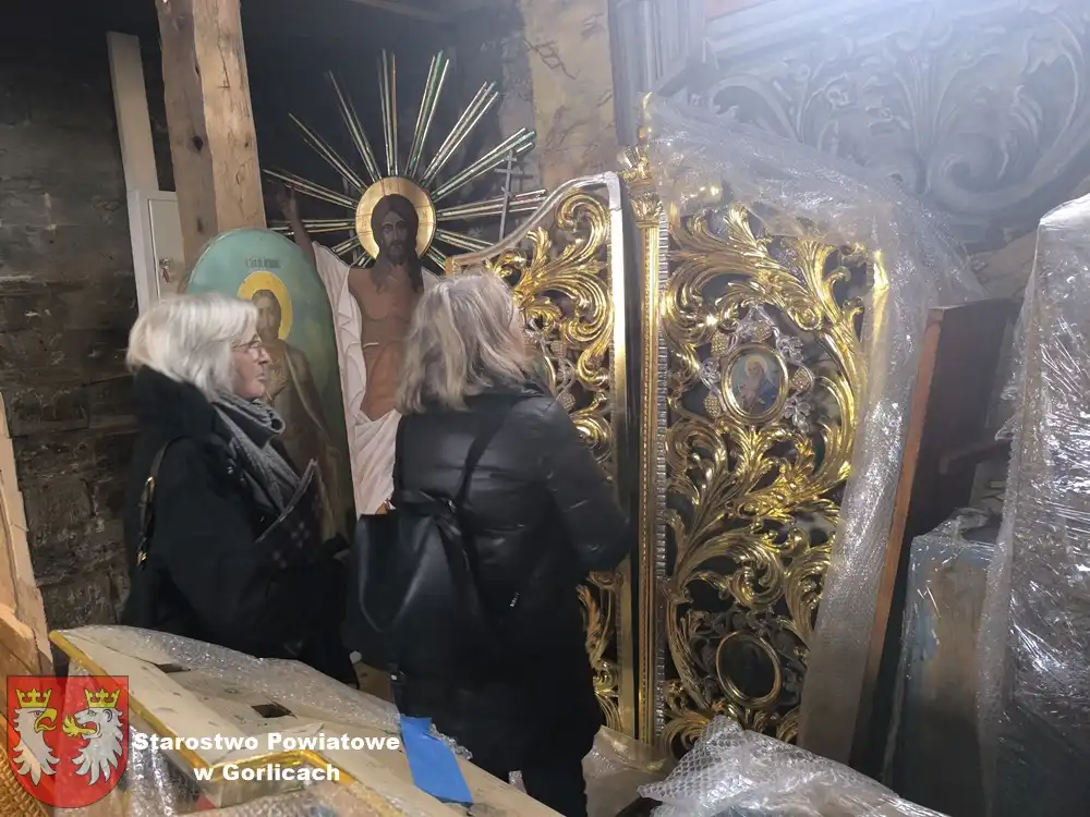 Konserwacja zabytków w Wysowej. Odnowiony ołtarz główny w cerkwi św. Archanioła Michała