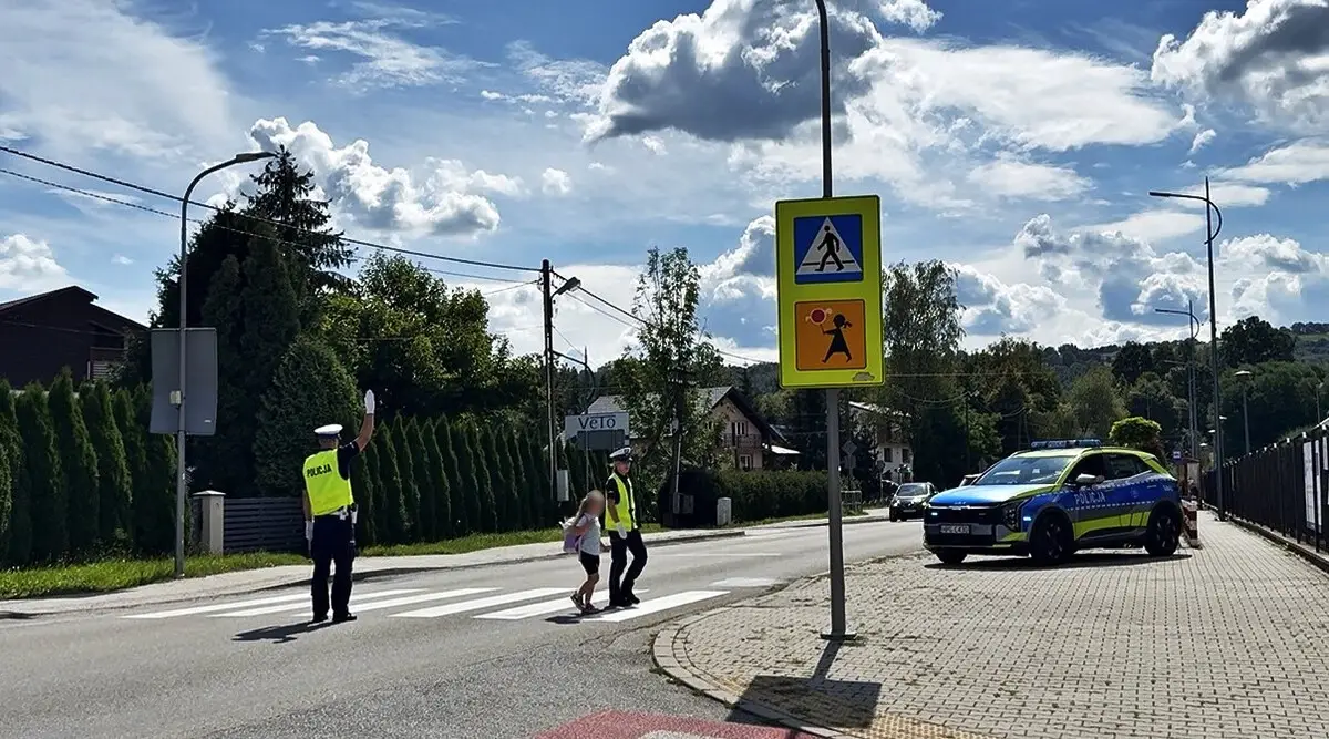Policja ruszyła z kontrolami przy szkołach. W cztery dni ujawnili ponad 200 wykroczeń
