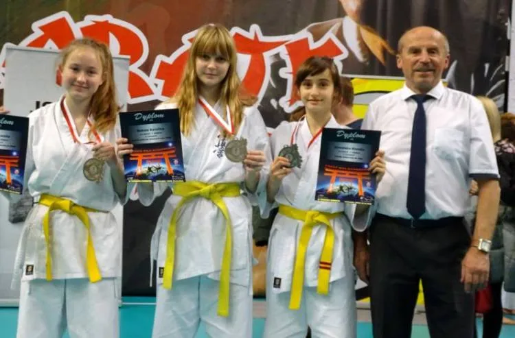 Dwa złota i brąz dla zawodniczek z klubu Karate Kyokushin