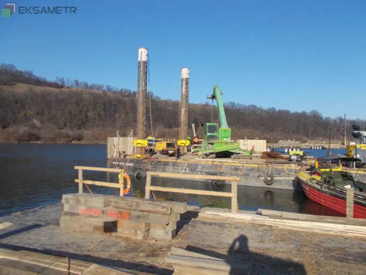 Budowa mostu w Kurowie