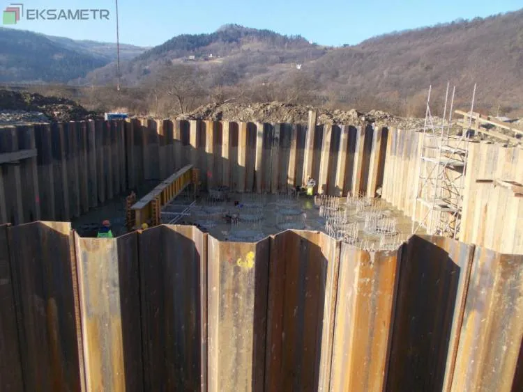 Budowa mostu w Kurowie