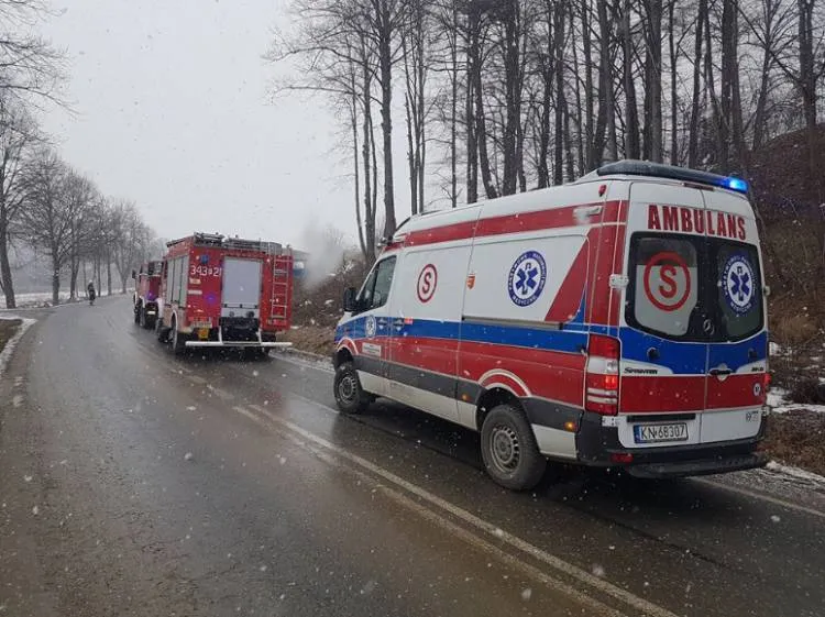 samochód wypadł z drogi Muszyna