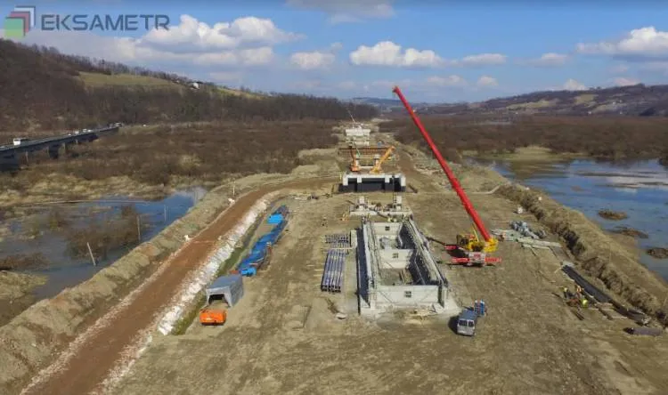 budowa mostu w Kurowie