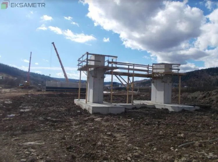 budowa mostu w Kurowie