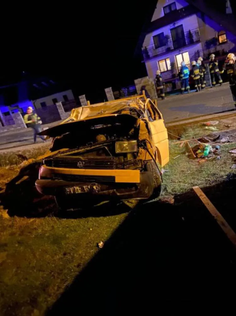 dachowanie samochodu osobowego Łostówka