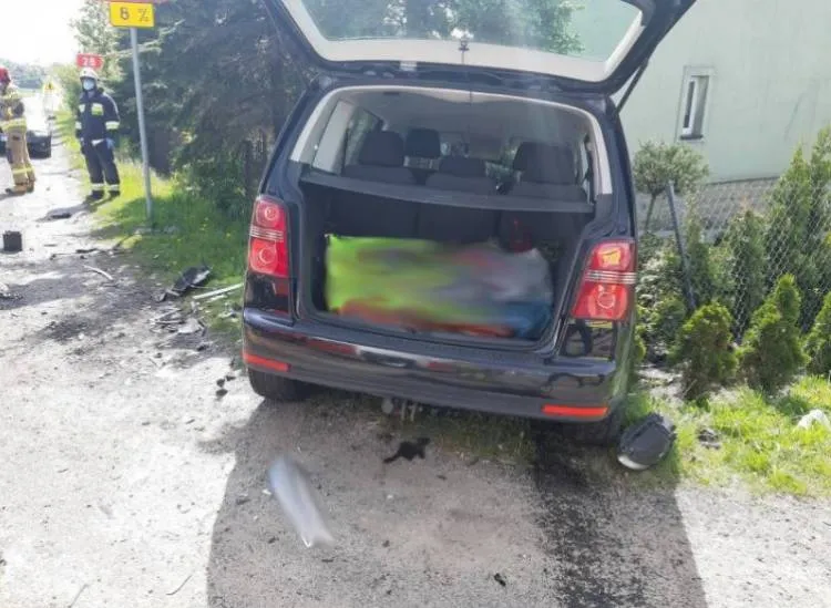 zderzenie dwóch samochodów w Cieniawie