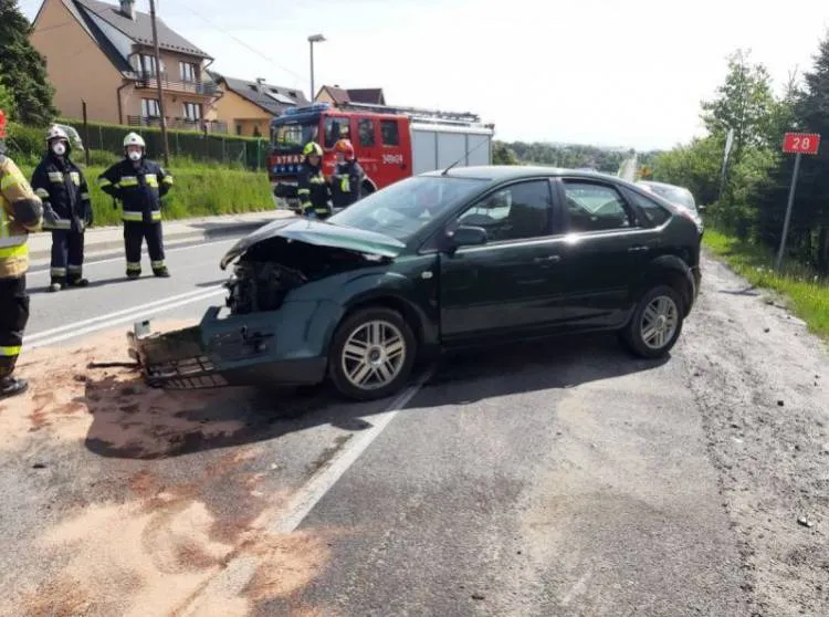 zderzenie dwóch samochodów w Cieniawie
