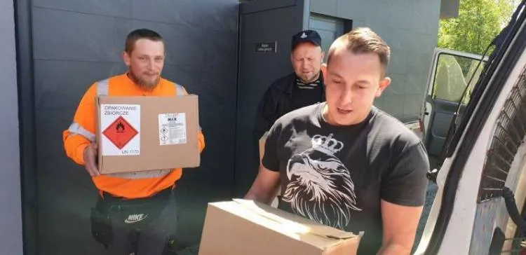 Sądeccy strażacy pomogli dostarczyć płyny dezynfekcyjne