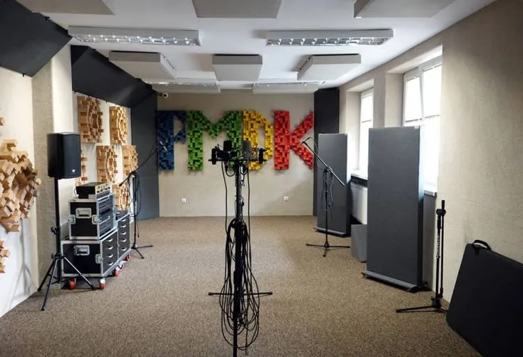 Stary Sącz. PMDK ma nowoczesne studio nagrań i salę lustrzaną