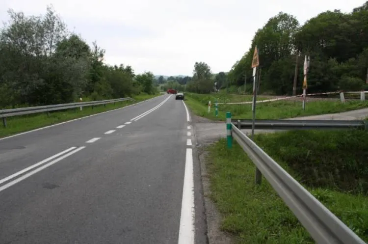 samochód osobowy potrącił rowerzystę Sędziszowa