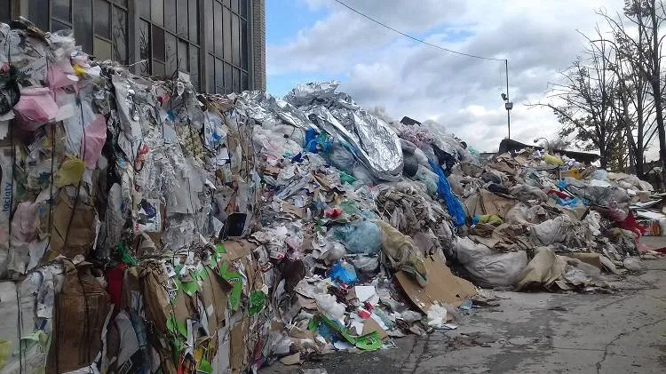 Po dawnych składowiskach odpadów na ul. Wyspiańskiego i Wiśniowieckiego nie ma już śladu