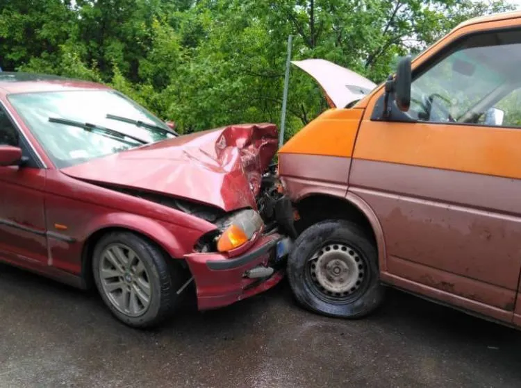 Wypadek w Woli Kosnowej. Jedna osoba trafiła do szpitala