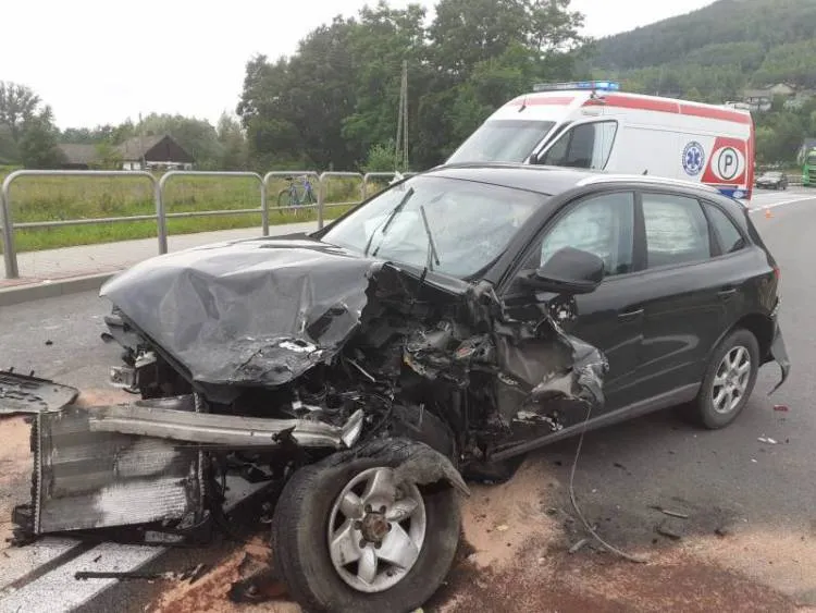 Zderzenie trzech samochodów w Łososinie Dolnej