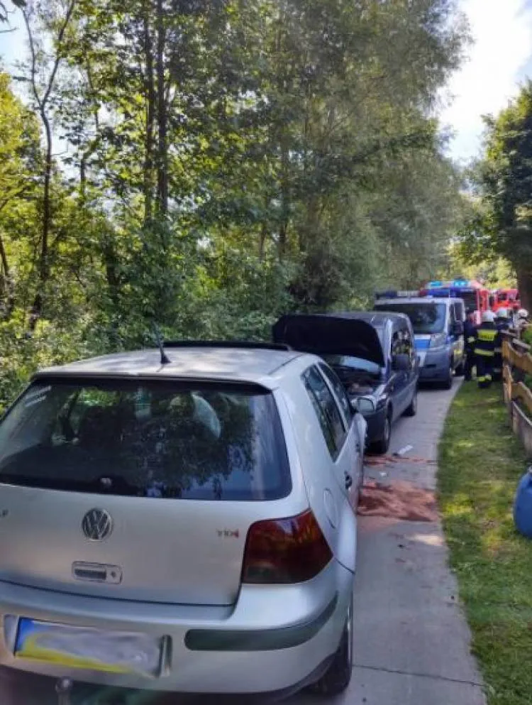 zderzenie dwóch samochodów Stróże