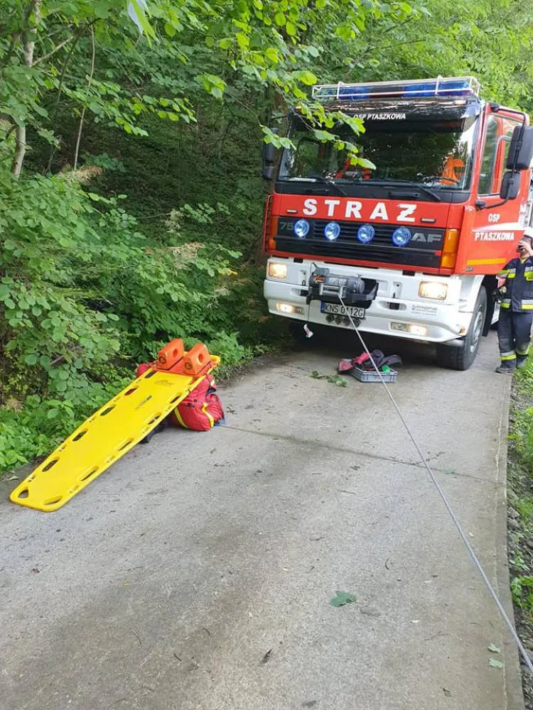 W Ptaszkowej ciągnik rolniczy przygniótł mężczyznę