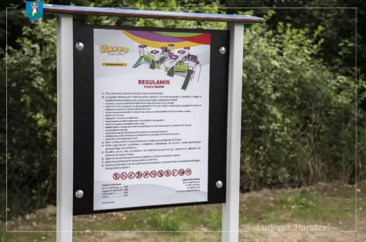 Przy SP nr 9 powstał nowy plac zabaw