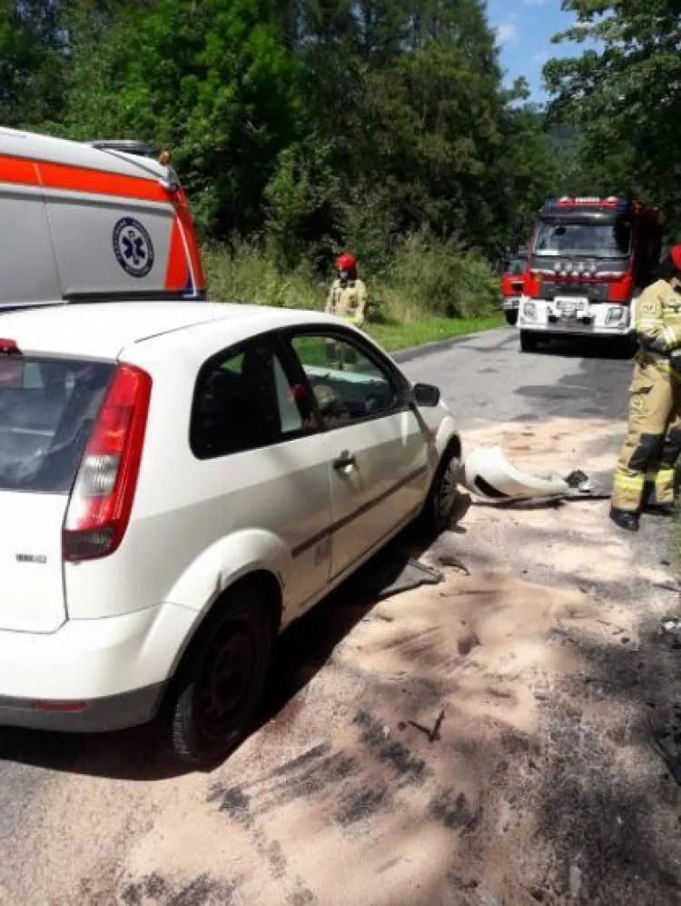 Wypadek w Nawojowej. Jedna osoba trafiła do szpitala