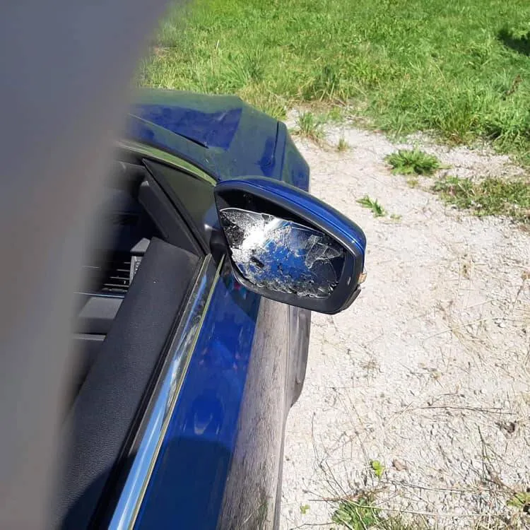 Zderzenie osobówki i motocykla w Łabowej