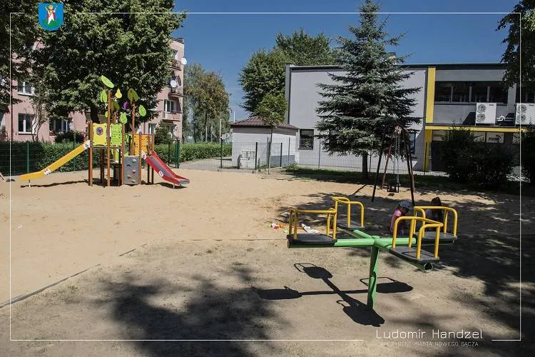 Zakończyły się prace przy budowie nowego placu zabaw na Osiedlu Przydworcowym