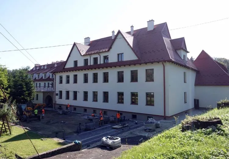 144 tys. zł na remonty przy Zespole Szkół w Marcinkowicach