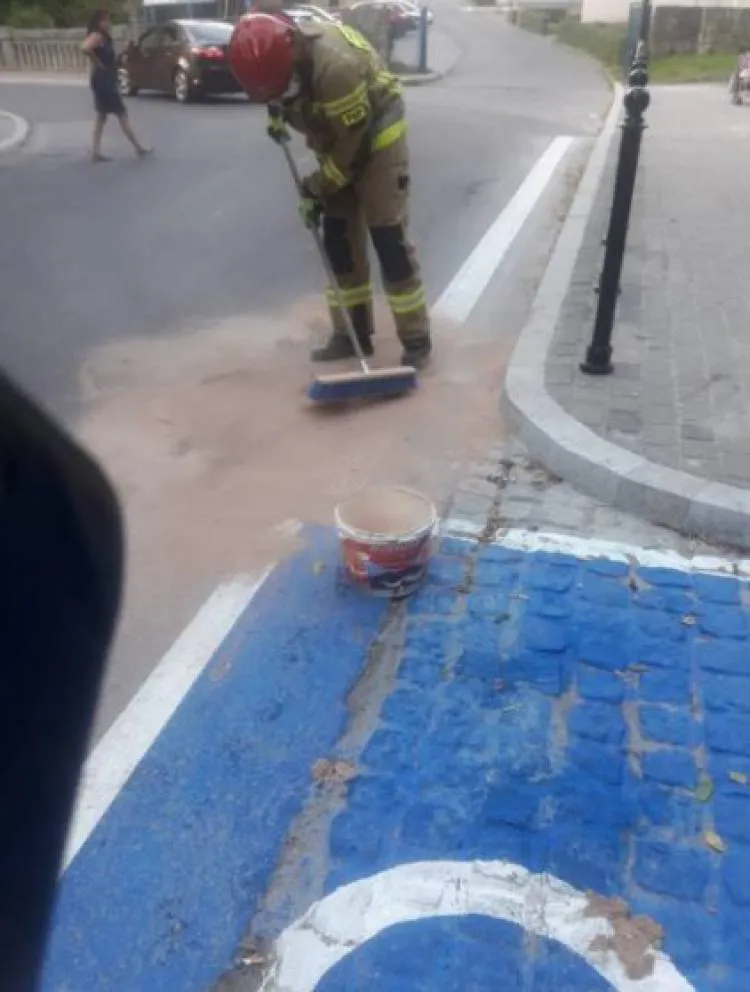  Krynica-Zdrój: Zderzenie samochodu osobowego i motocykla