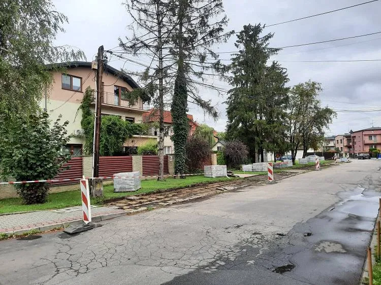 Rozpoczyna się remont chodnika na ul. Szkolnej Nowy Sącz