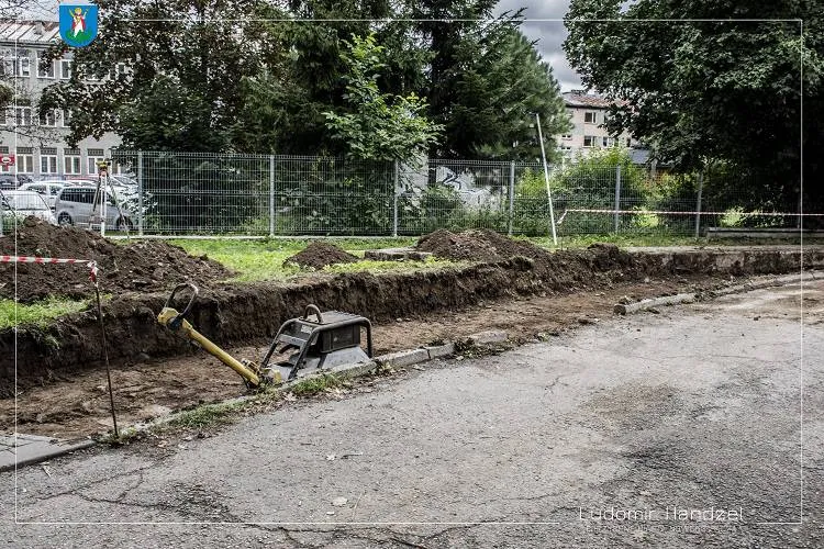Trwa remont parkingu przy ul. Broniewskiego Nowy Sącz