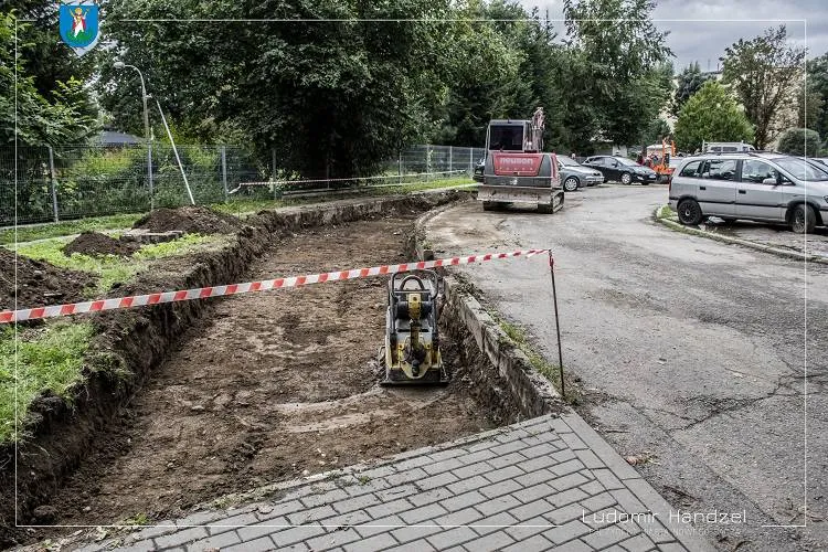 Trwa remont parkingu przy ul. Broniewskiego Nowy Sącz