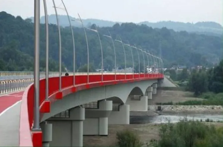 Most północny na rzece Dunajec w Nowym Sączu otrzymał nazwę im. Lecha i Marii Kaczyńskich