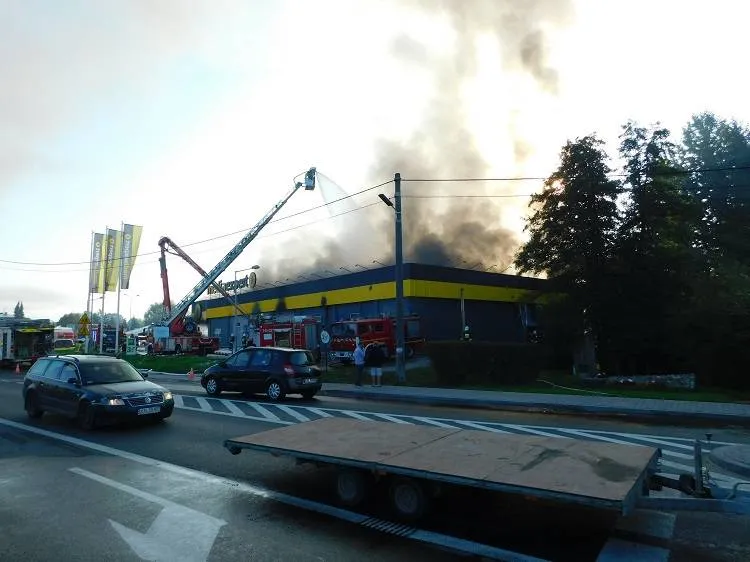 Z ostatniej chwili: Pożar sklepu elektronicznego na ul. Węgierskiej