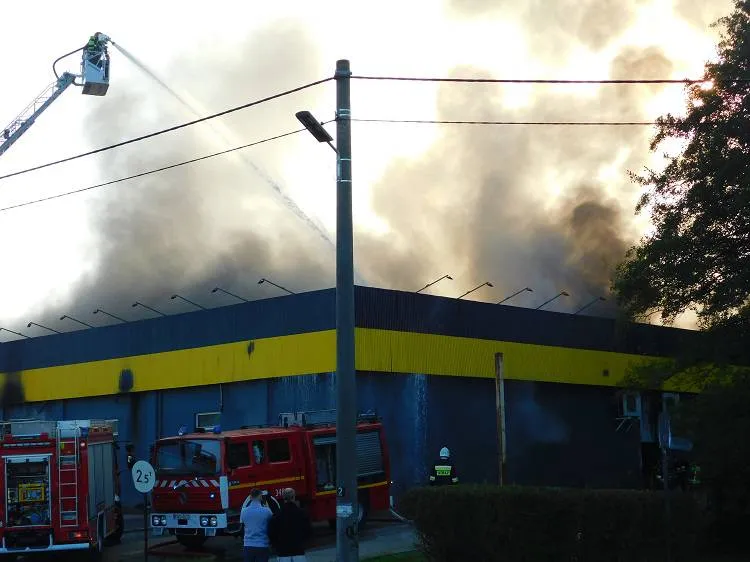 Z ostatniej chwili: Pożar sklepu elektronicznego na ul. Węgierskiej