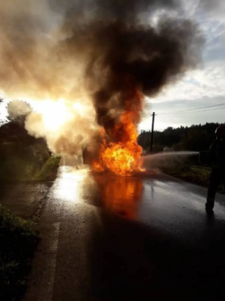 W Nawojowej na ul. Zagórze spłonął samochód osobowy