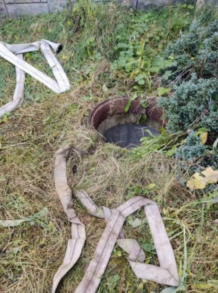 Złockie: Wyciek nieznanej substancji do studzienki kanalizacyjnej