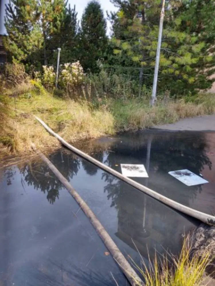 Złockie: Wyciek nieznanej substancji do studzienki kanalizacyjnej