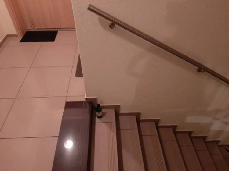 Zadymienie na klatce schodowej na ul. Broniewskiego. Interweniowali strażacy Nowy Sącz