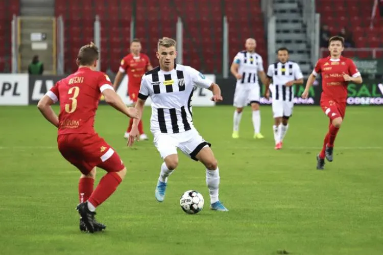 Sandecja przegrywa z Widzewem Łódź 1:2