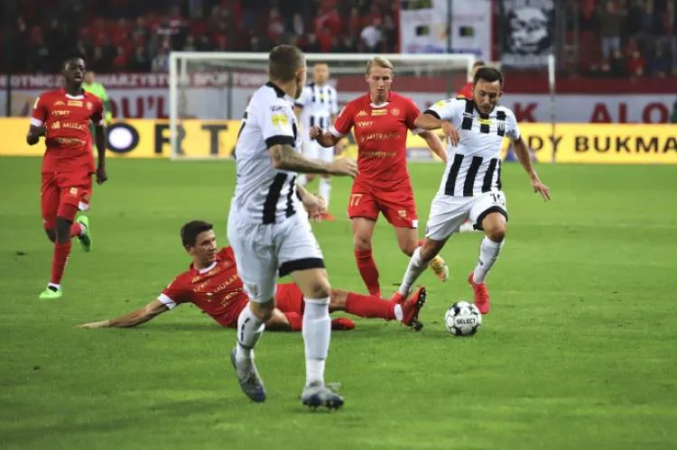 Sandecja przegrywa z Widzewem Łódź 1:2